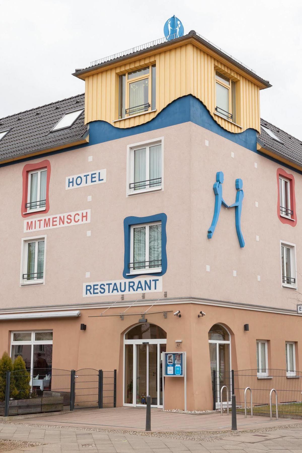Hotel Mit-Mensch Berlin Exterior photo